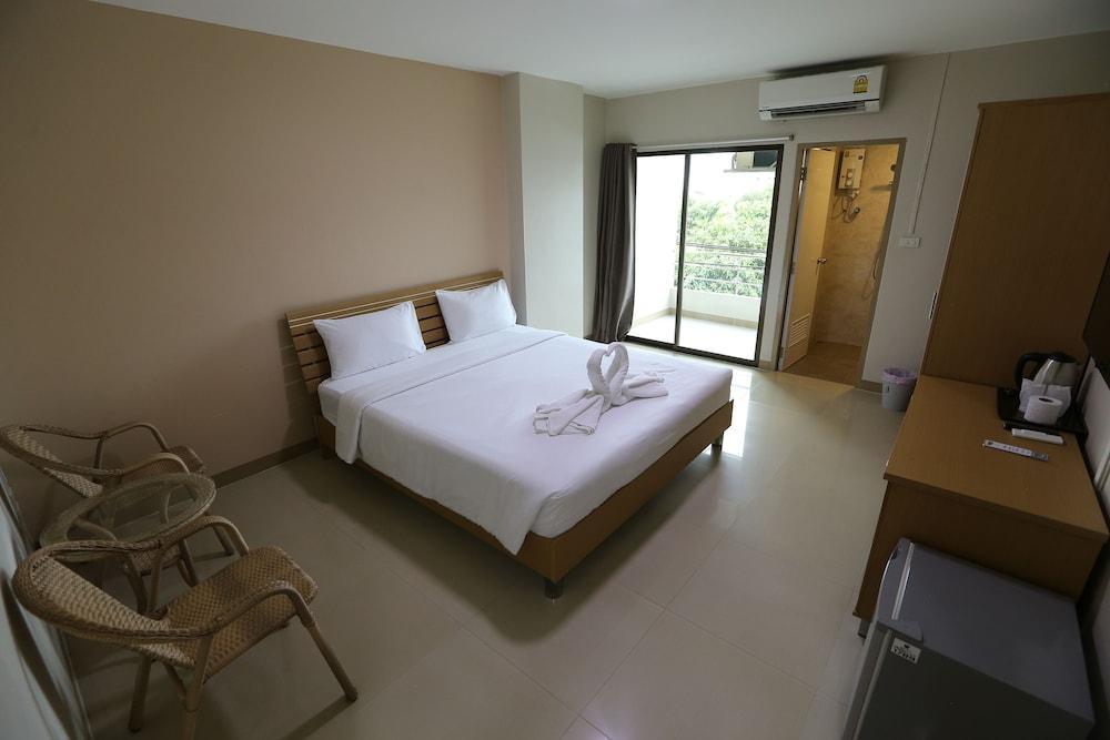 Ck2 Hotel Bangkok Exteriör bild