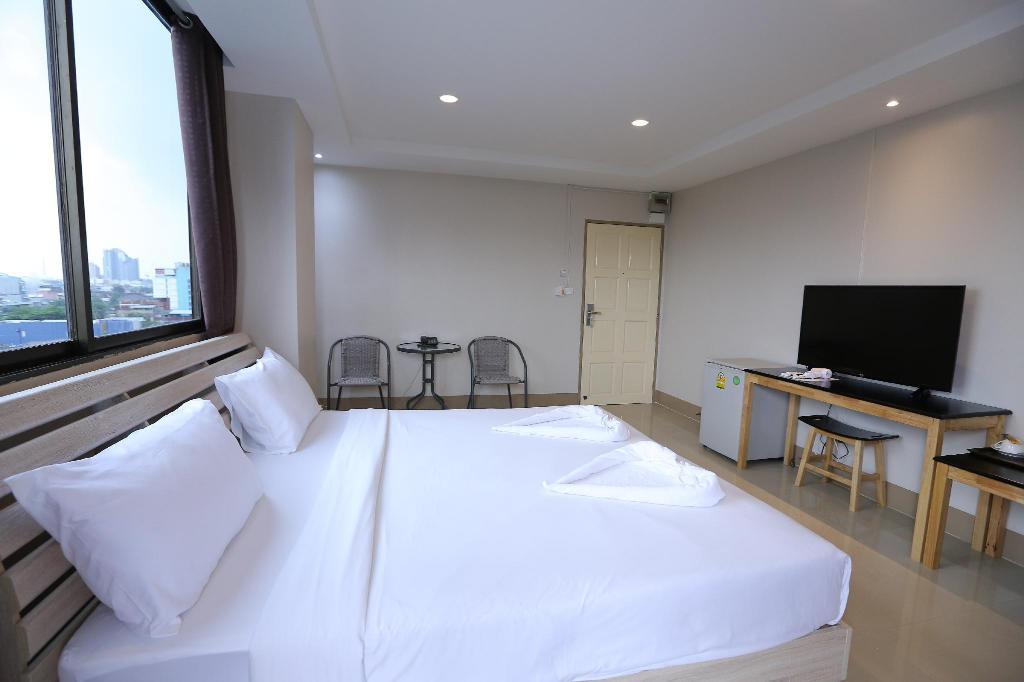 Ck2 Hotel Bangkok Exteriör bild